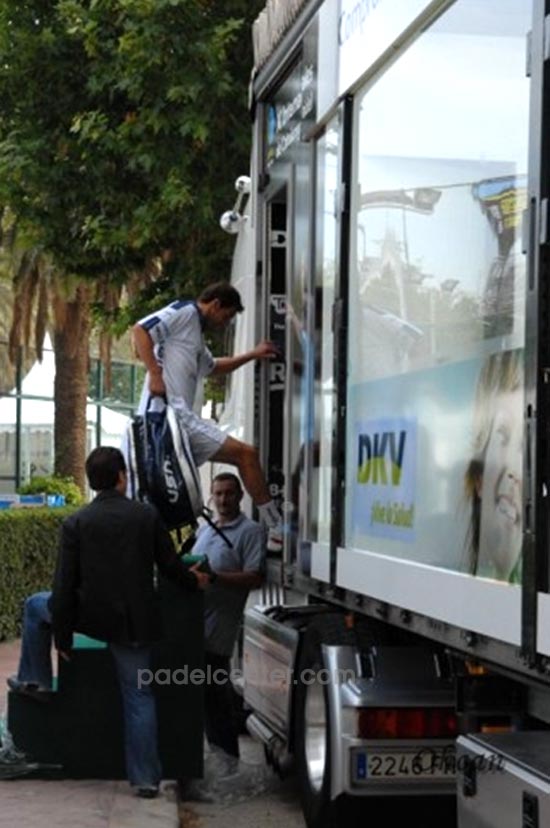 El Padel del PPT en cami&oacute;n y por las calles de Barcelona