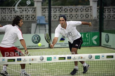 Arias/Nanni, en su partido de cuartos contra los número 1 (foto: Padelcenter.com